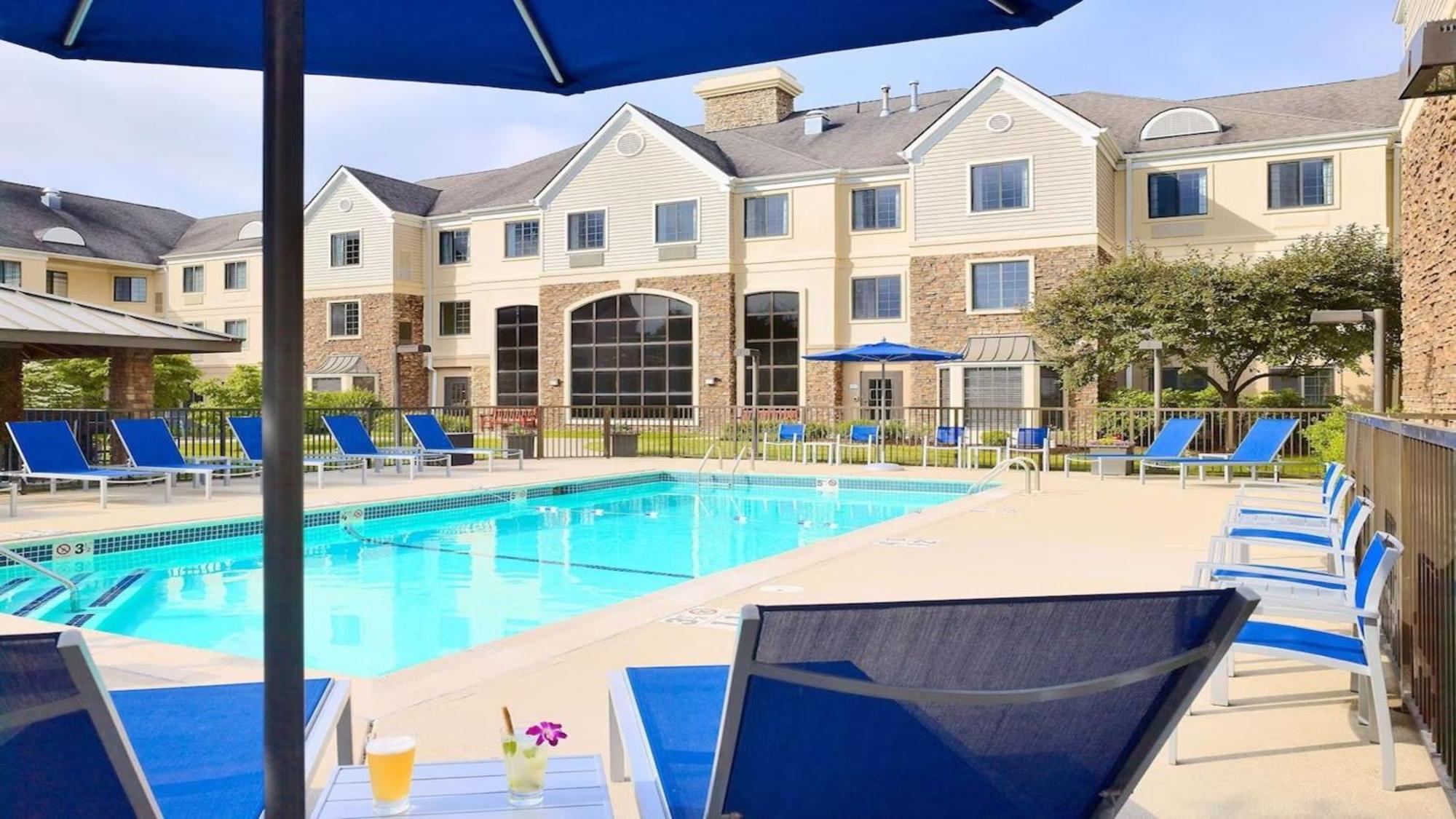 Staybridge Suites Boston - Burlington By Ihg ภายนอก รูปภาพ